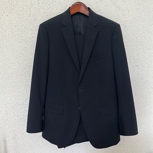 Theory Suit - 38R